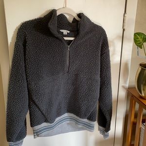 American Eagle Pullover